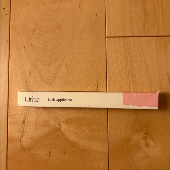 Lithe False Lash Applicator - Picture 4 of 6